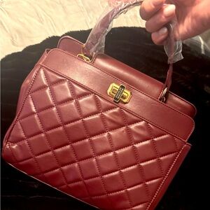 Hot color - Cherry red Badgley Mischka bag